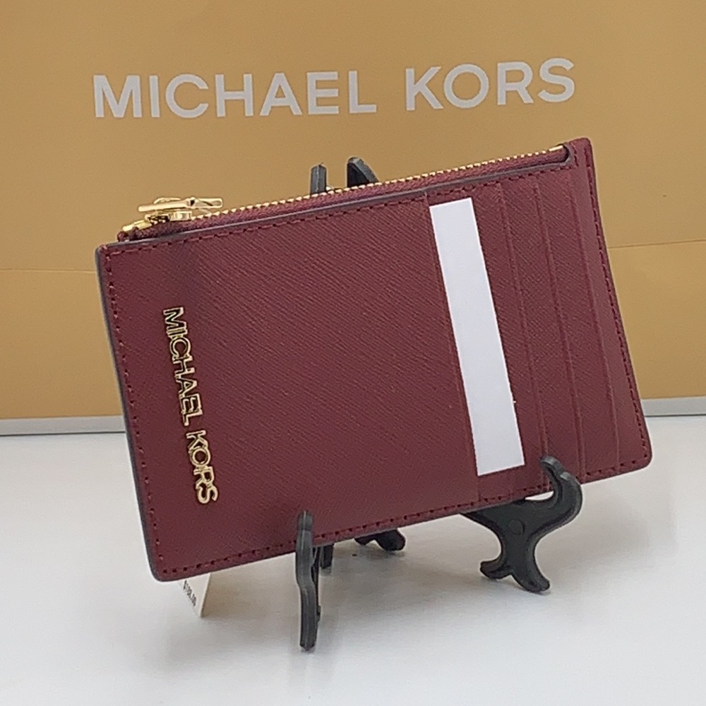 Michael Kors Jet Set Travel Medium Top Zip Card
Case Wallet
Dark Sherry color - Picture 9 of 11